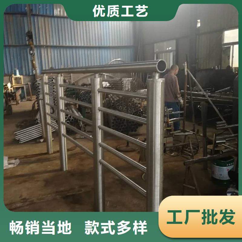 防撞护栏,【波形护栏】专注生产制造多年