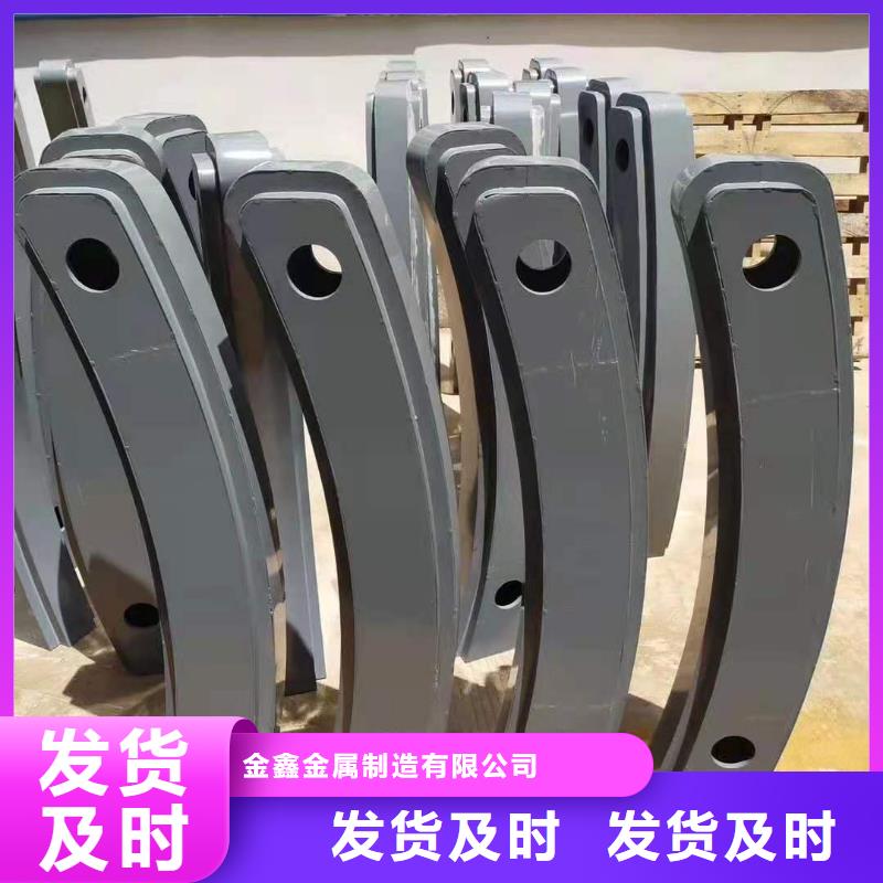 【道路桥梁防撞护栏】国道抗冲击围栏厂家货源