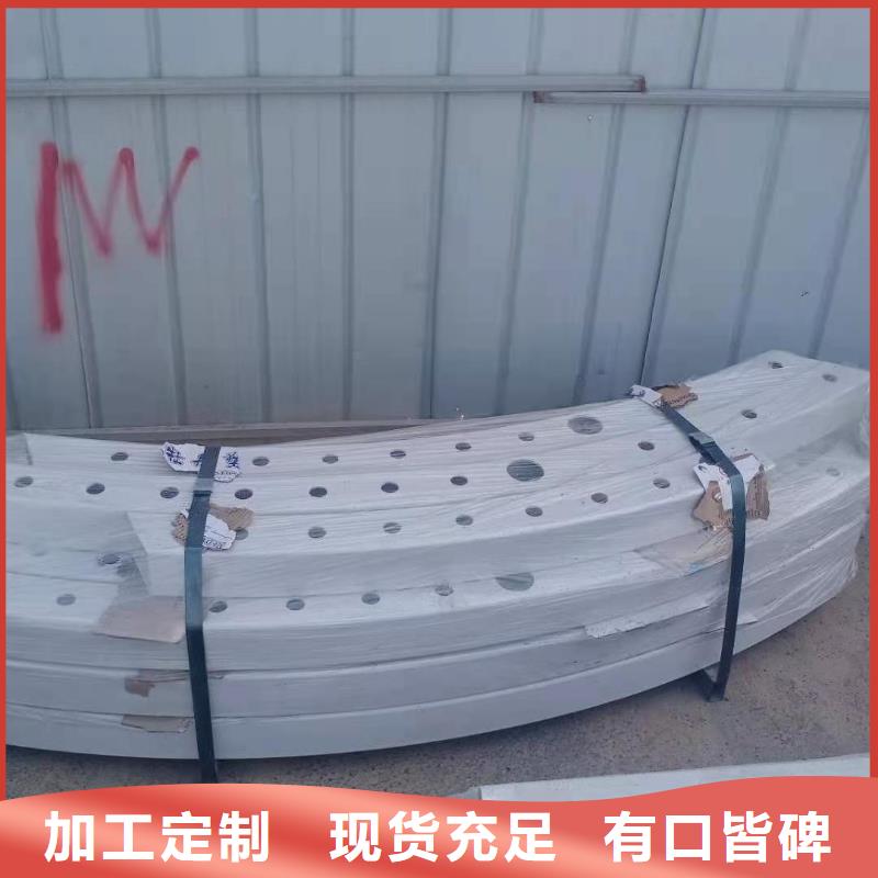 【道路桥梁防撞护栏,不锈钢立柱适用场景】