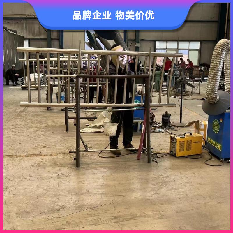 高架桥防撞护栏贴心服务