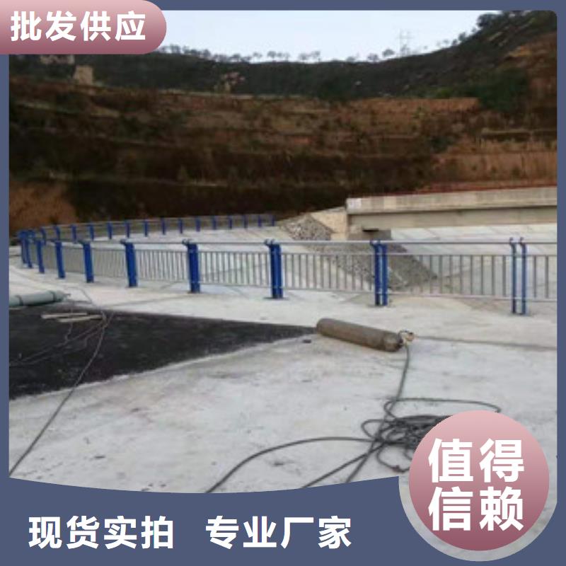 不锈钢镀锌喷塑防撞栏精工细作品质优良