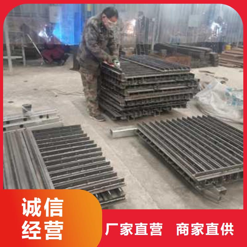 不锈钢复合管防撞护栏防撞护栏常年供应