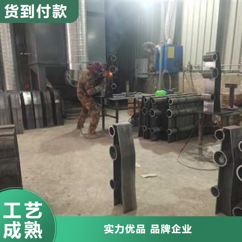 不锈钢复合管防撞护栏_【防撞护栏】厂家