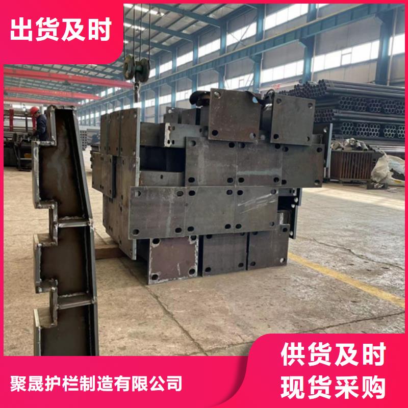港桥梁两侧防撞护栏工期短