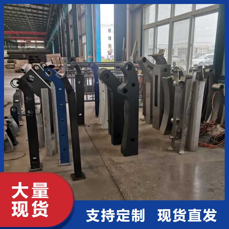 【灯光护栏镀锌喷塑防撞栏精工打造】