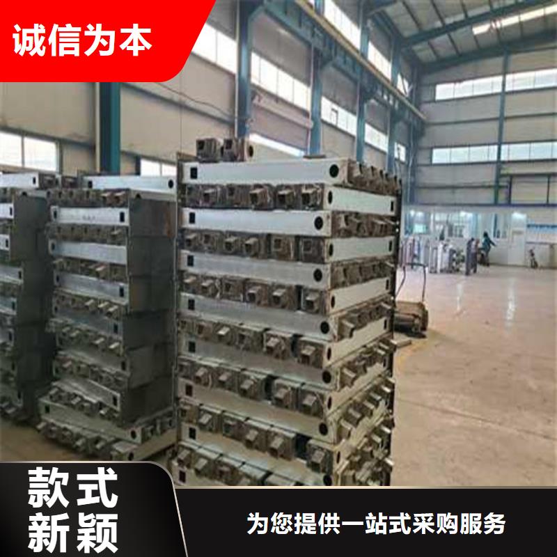 护栏桥梁防撞护栏厂家以质量求生存