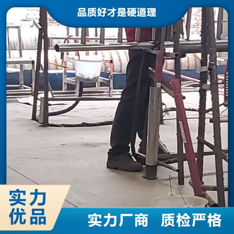 护栏质检合格出厂