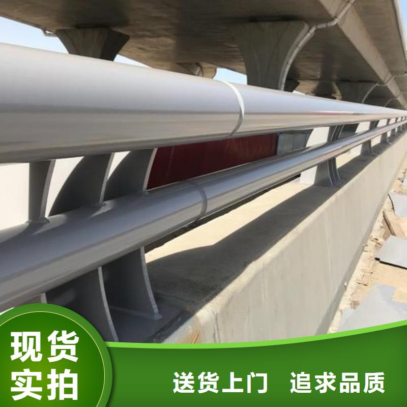 防撞护栏灯光护栏精心