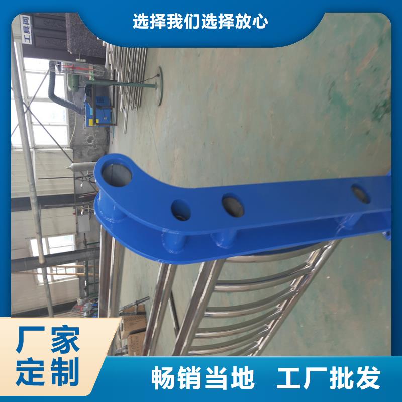 双横梁镀锌管护栏加工电话