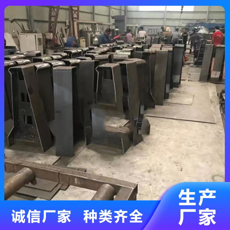 防撞护栏不锈钢复合管道路栏杆专注细节更放心