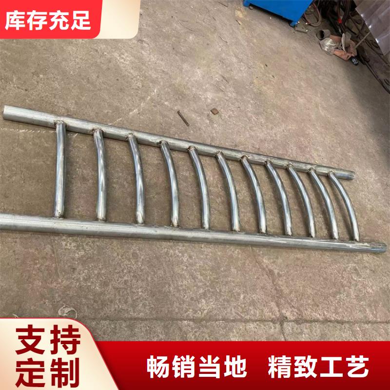 道路防撞护栏镀锌波形护栏检验发货