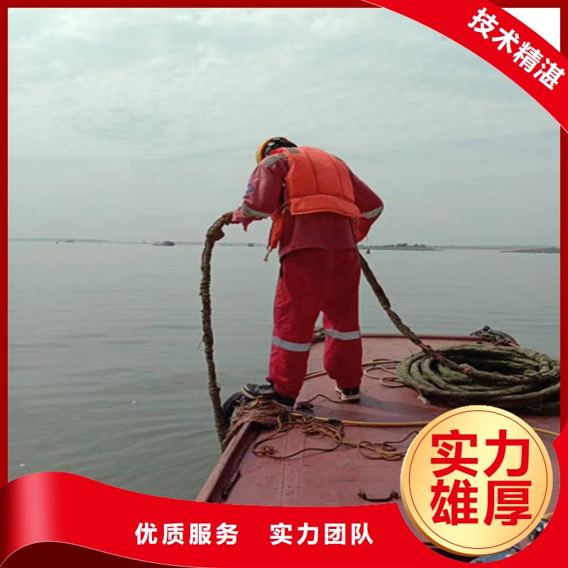冀州市救援打捞队内潜水作业