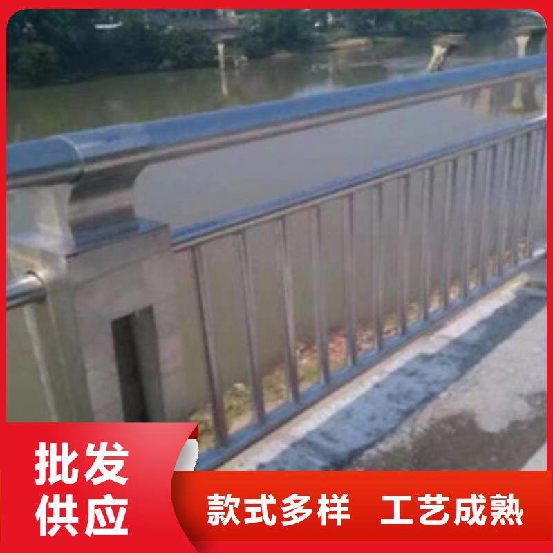 桥梁栏杆生产厂家不锈钢桥梁护栏原料层层筛选